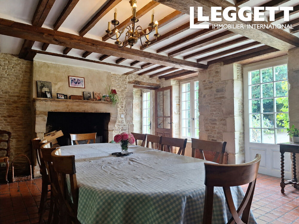 Vente Maison Ensemble immobilier de 310 m² avec 2 appartements T2 (32 + 34 m²) et terrain de 3890 m². Moult-chicheboville
