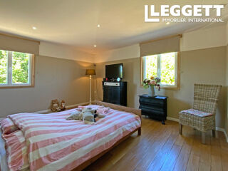  Maison � vendre 15 + pi�ces 340 m�