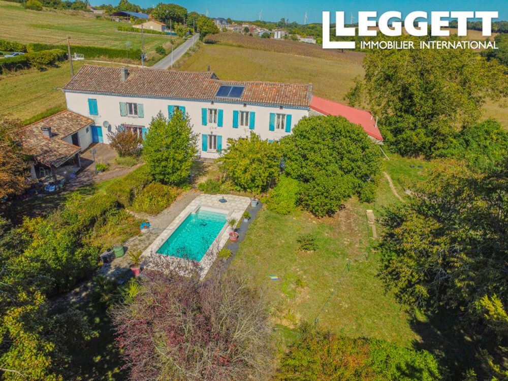 Vente Maison Belle propriété avec dépendances sur grand terrain avec piscine et box chevaux AngoulÊme