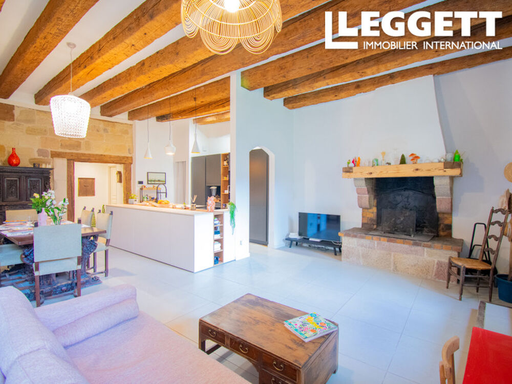 Superbe maison à Alet-les-Bains avec la possibilité de faire des chambres d'hôtes, jardin et garage.
