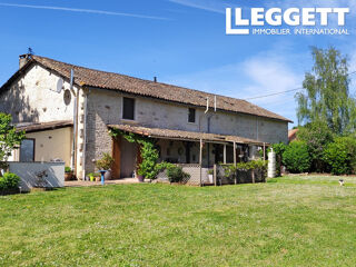Vente Maison Maison individuelle en pierre comprenant 4 ou 5 chambres et 4 salles de bains, jardin avec piscine LorignÉ