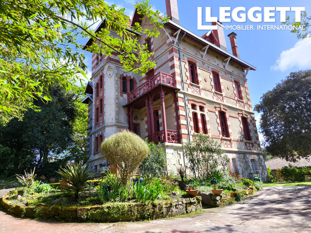 APPARTEMENT D'EXCEPTION EN VILLE D'HIVER à ARCACHON AVEC 3 CHAMBRES ET JARDIN.