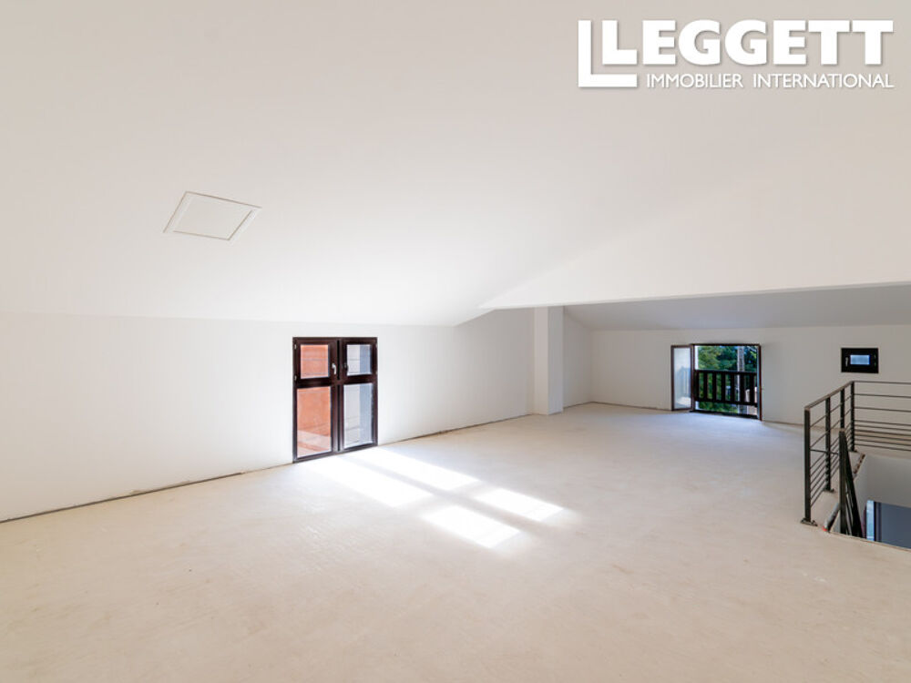 Vente Maison Structure rénovée ? Créez votre agencement et votre intérieur idéaux, garage, à 8 minutes des plages SÉrignan