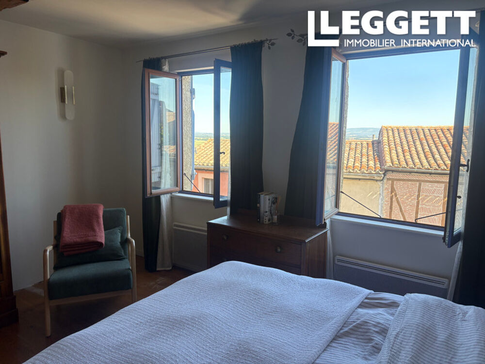 Vente Maison Villasavary - Maison de village atypique dotée de terrasses et d?un parking privé. Villasavary