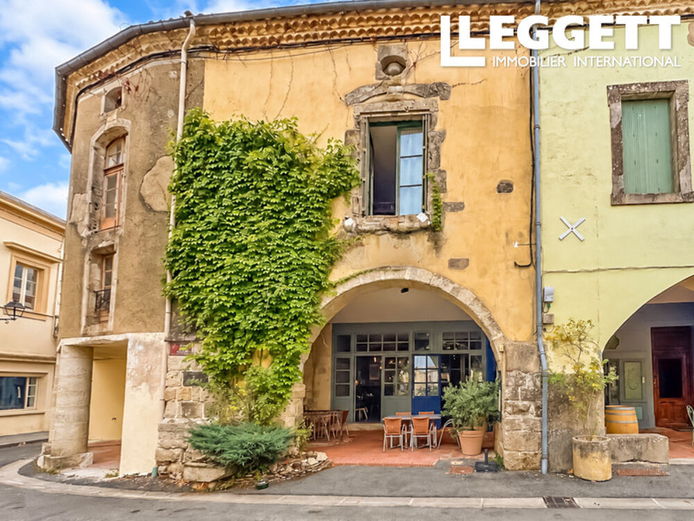   Restaurant réputé au c?ur d?un village, avec logement et appartement indépendant ? murs et fonds de commerce i Sos