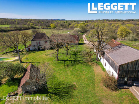   Maison, gite, grange, piscine, puits sur 4 ha, isol�e, proche Labastide Murat Maison - 7 pi�ce(s) - 220 m�