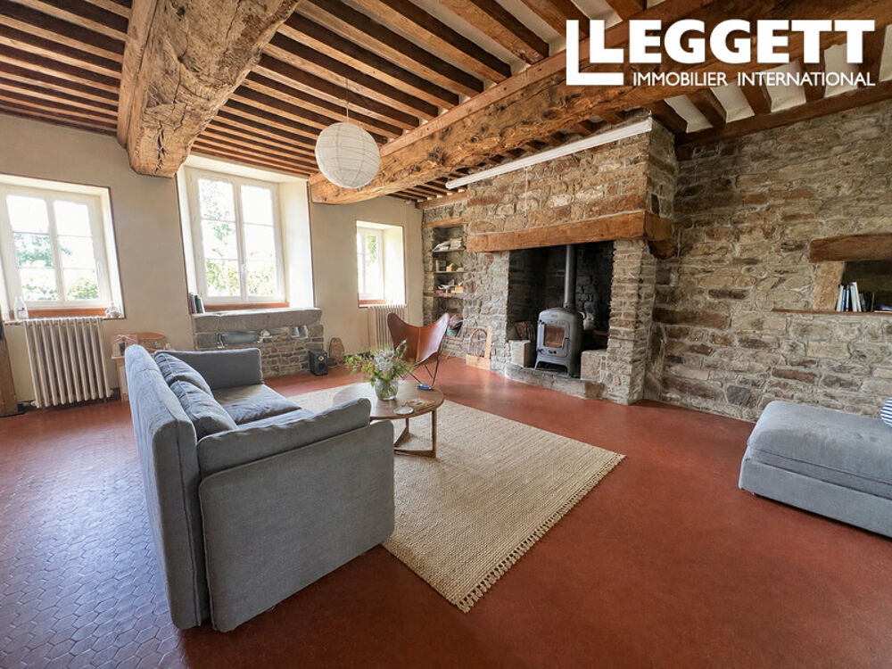 Propriété d?exception avec fort potentiel d?activité en Suisse Normande : maison, gîtes et terrain.