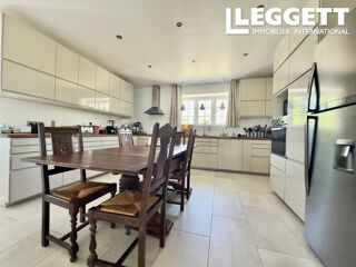  Maison à vendre 10 pièces 283 m²