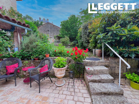   Maison de village en pierre de 3/4 chambres en parfait état, petit jardin et grange Maison - 5 pièce(s) - 163 m²