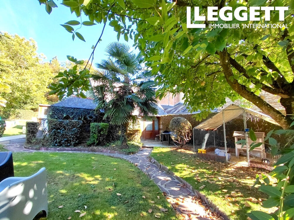 Vente Maison Elégante demeure env. 370 m2, activité de ch. d?hôtes, 5 suites + 6 suites privées, gîte, jardin clos, piscine Val-couesnon