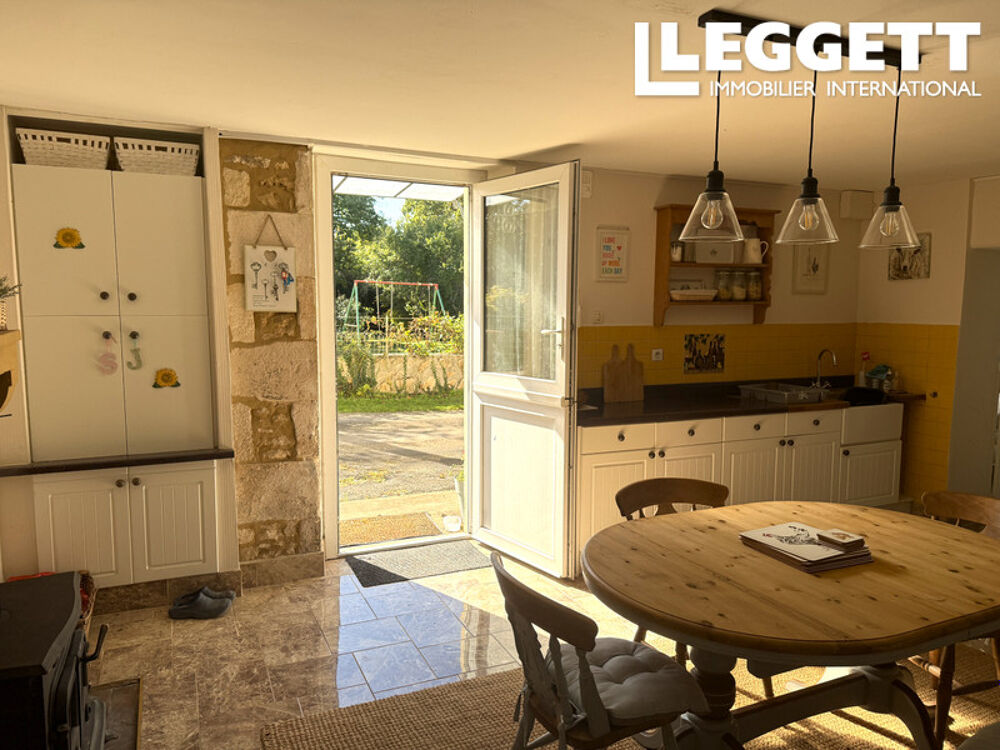 Superbe maison de campagne rénovée, 4 chambres., dans un hameau paisible à quelques pas d?un village dynamique