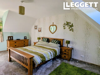  Maison  vendre 15 + pices 695 m