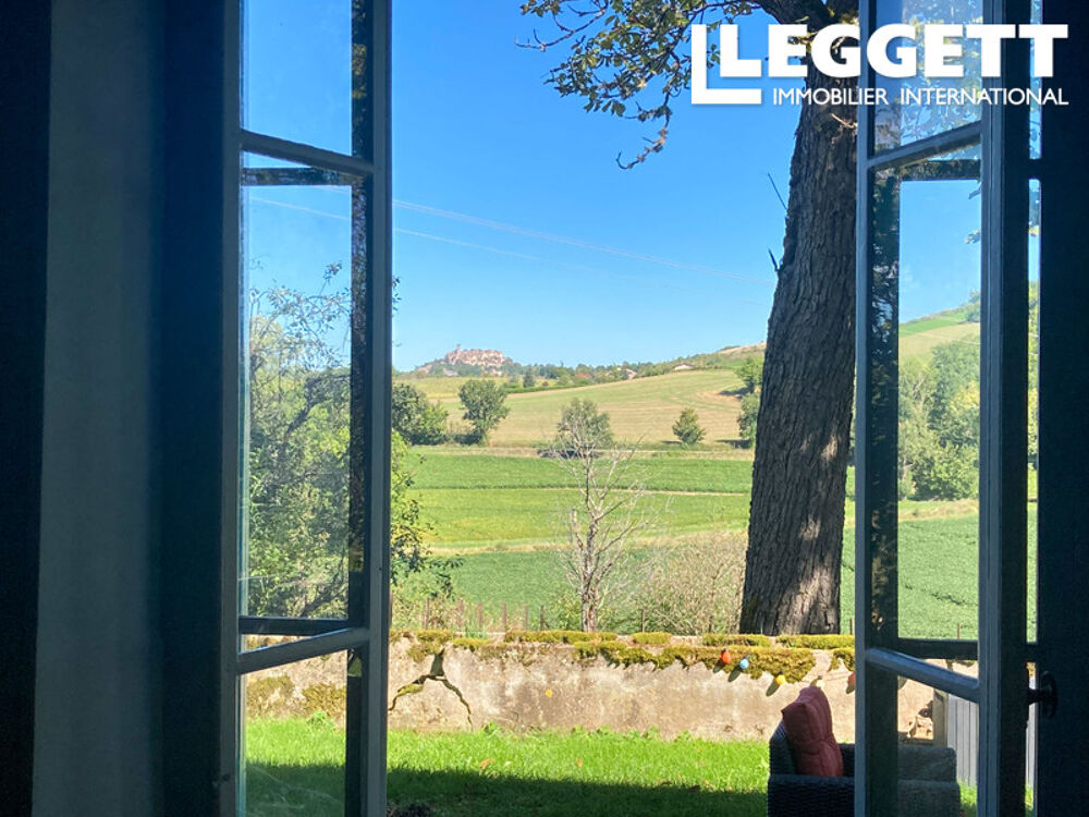 Très belle maison familiale avec vue époustouflante, piscine et chambres d?hôtes, à 5 min de Cordes-sur-Ciel
