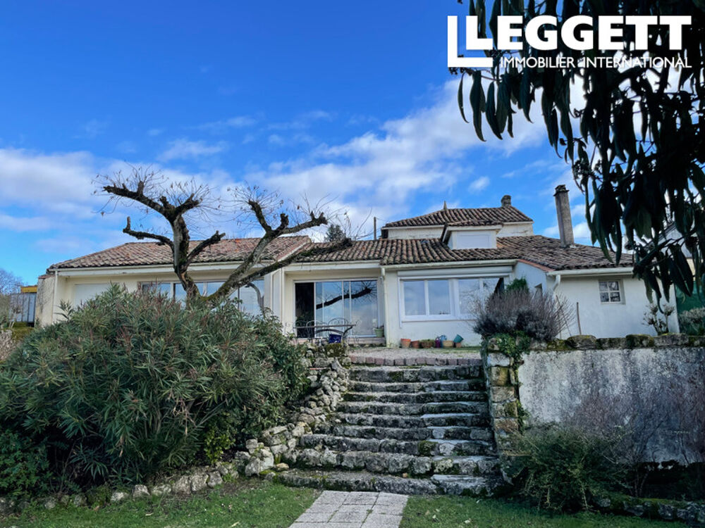 Vente Maison Charmante maison sur bel emplacement au calme, vue panoramique, proche des commerces! Proche Saint-Emilion! Saint-Émilion