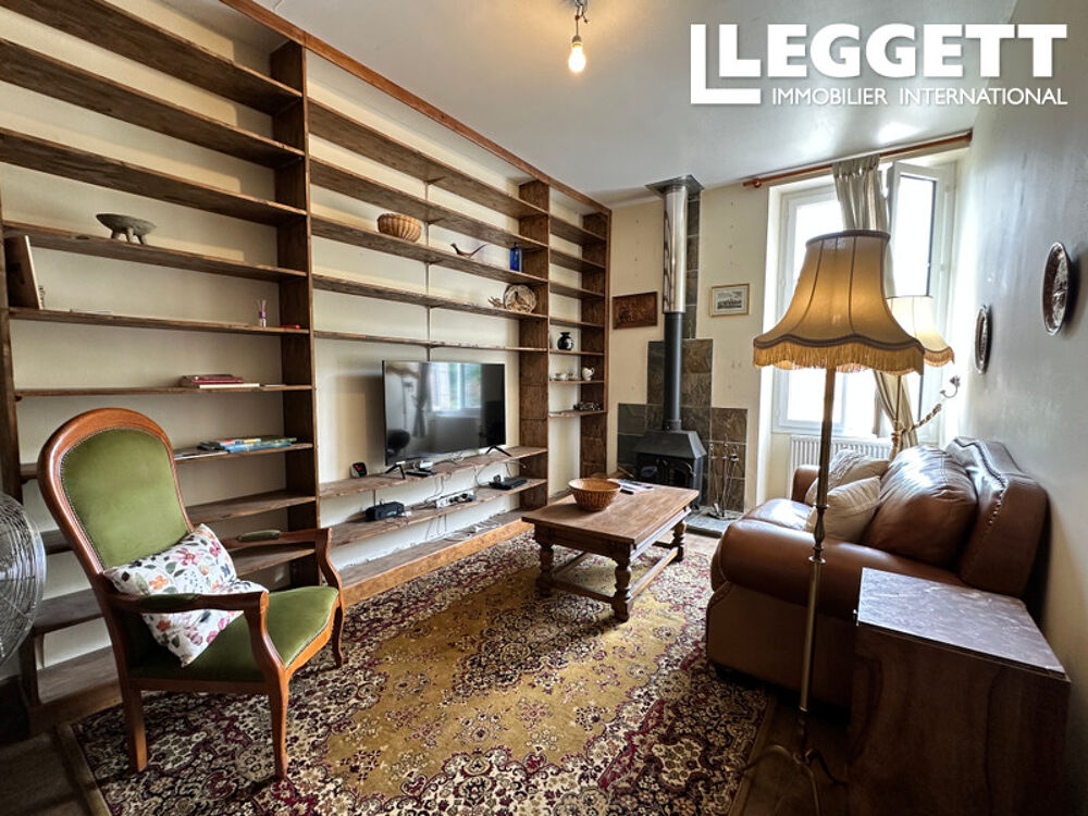 Vente Maison Maison mitoyenne parfaite avec une chambre située dans le centre du ville, prix Prix à négocier, Le blanc