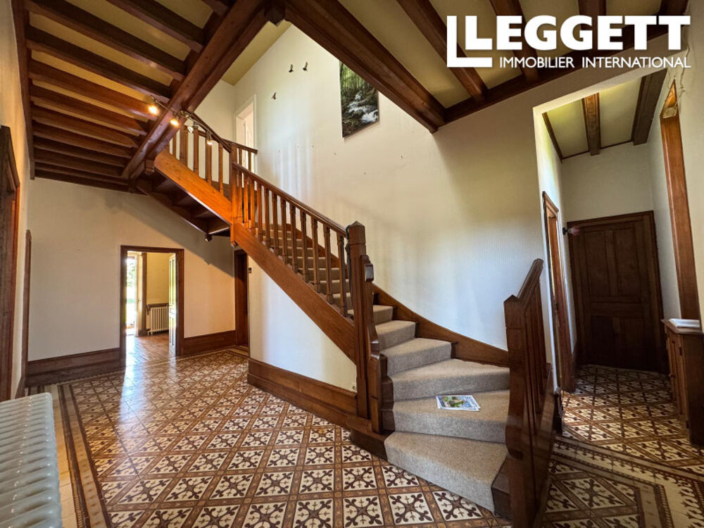 Vente Maison Maison de caractère sereine, 6,65 ac, vues remarquables, gîte à rénover, retour sur le marché (refus prêt) Chabanais