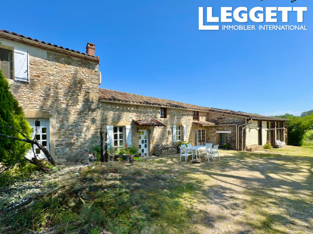 Jolie maison en pierre, gîte + 3 locations, 7+ chambres, piscine, vues, 5590m². Idéal maison ou investissement
