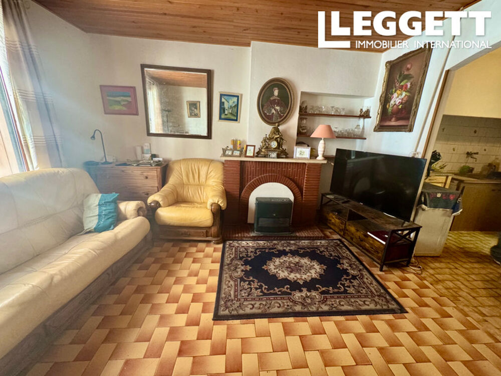 Vente Maison SOUS OFFRE<br />Petite maison de village dans un village au bord du canal du Midi, avec 2 chambres, � r�nover Homps