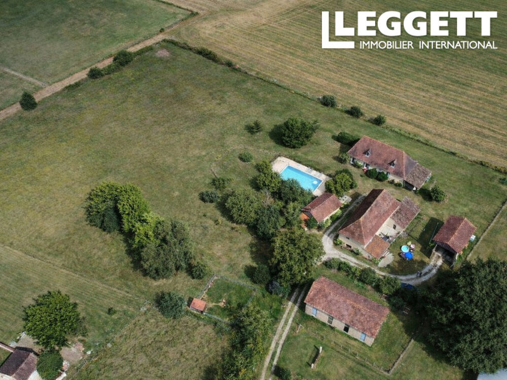 Vente Maison Maison d?habitation avec gîte, pool house,  deux ateliers et deux séchoirs à tabac. Saint-agne