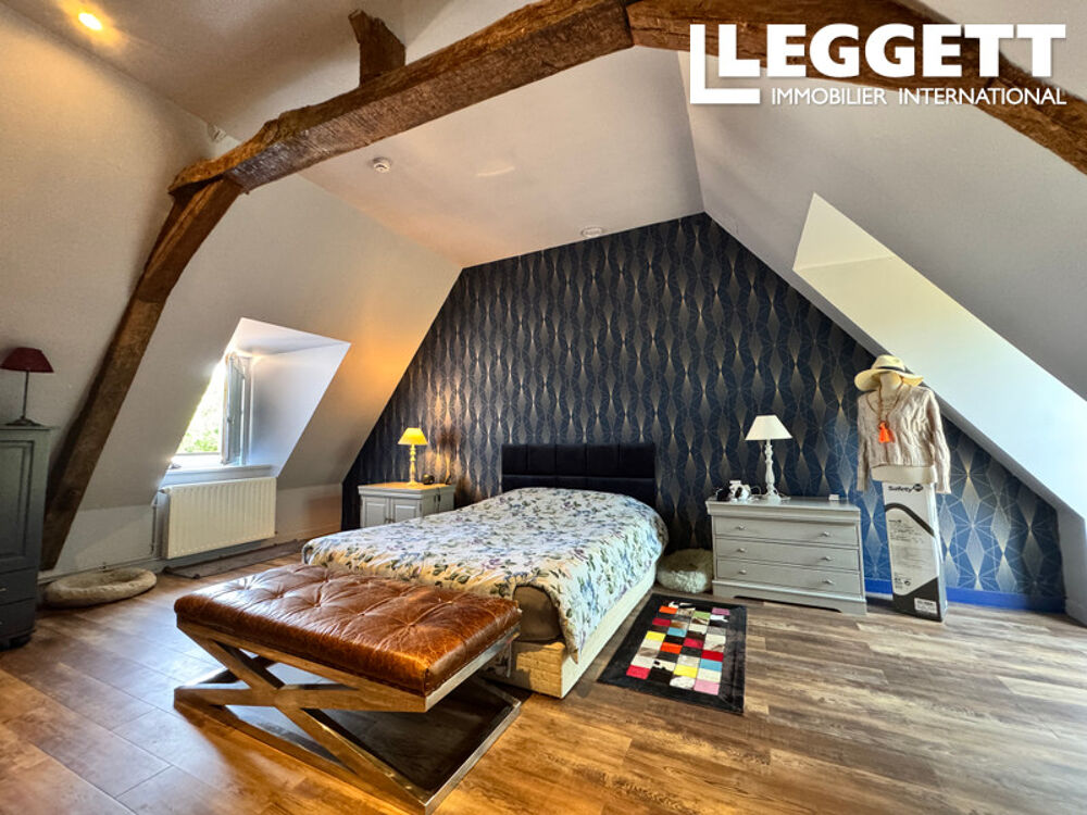 Superbe manoir et chambres d'hôtes réputées avec piscine, gîte et belles salles de réception.