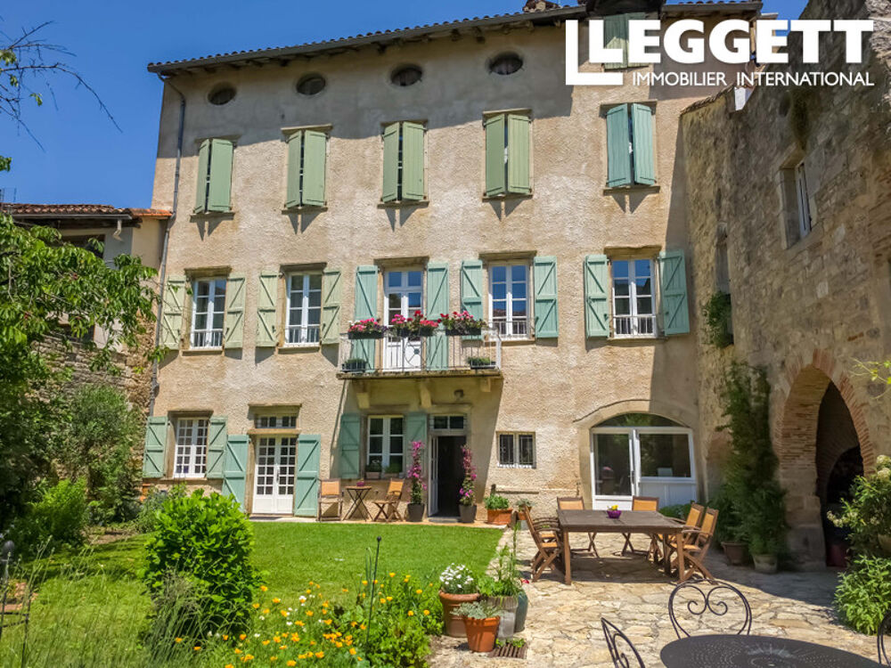 Vente Maison Maison de caractère exceptionnelle comprenant 17 pièces, dont 8 chambres, et un grand jardin clos exposé sud Saint-antonin-noble-val