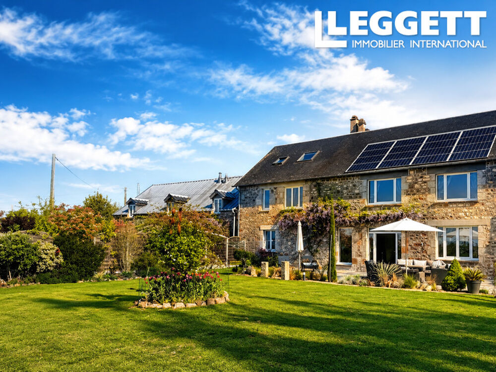 Vente Maison Superbe ensemble de gîtes établi comprenant une maison de 4 chambres, 3 gîtes,  piscine, jardin et dependances Saint-calais-du-dÉsert