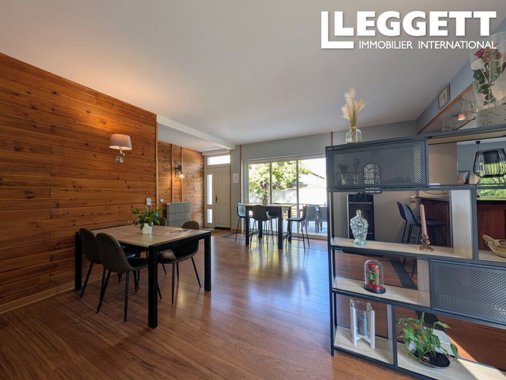 TARN:Aussillon,superbe propriété avec maison et logement annexe rénovation haut de gamme , piscine et jardin .