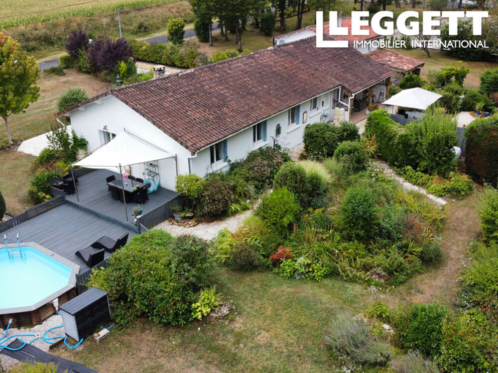 Vente Maison Maison contemporaine de luxe plus gite de deux chambres de plain-pied située dans un cadre magnifique. Édon