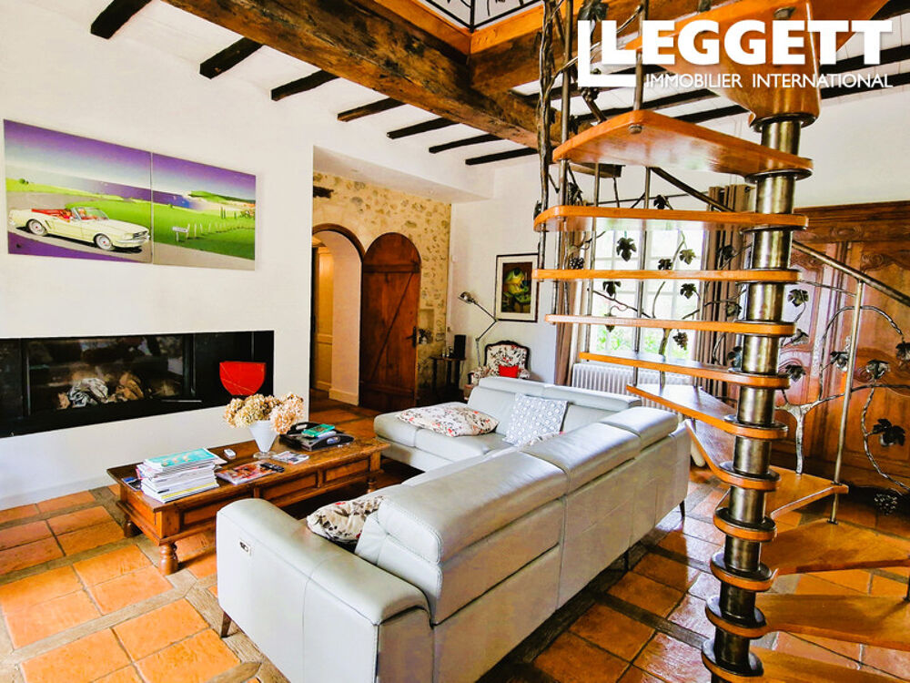 Vente Maison Propriété périgourdine du XVIIIe siècle avec piscine, étang et gîte près de Bergerac Église-neuve-d'issac
