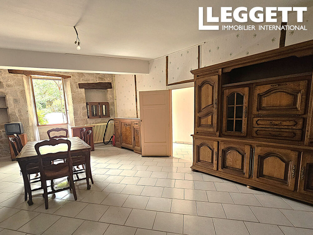 Vente Maison Maison de ville, d'environ 170 m² habitable, avec garage, atelier et balcon <br /> Cancon