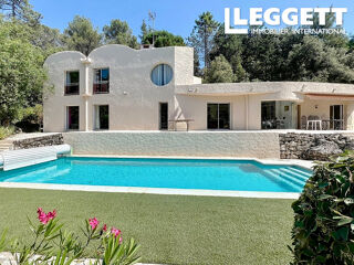  Maison � vendre 6 pi�ces 245 m�