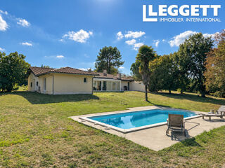Maison 7 pièces 184 m² · à Castelnau d'Auzan Labarrère · 184 m² · 375 000 €