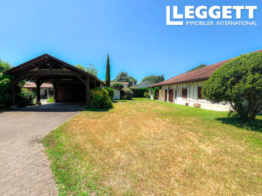 Propriété de charme de 3 bâtis de caractère- 8 pièces - fort potentiel projets hébergement, réception ...