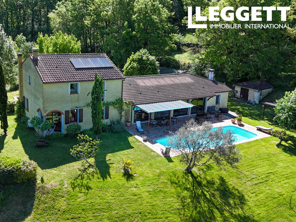 Spacieuse maison 6 chambres, avec piscine, vue imprenable & 5 ha de terrain ? À 5 km de Montcuq