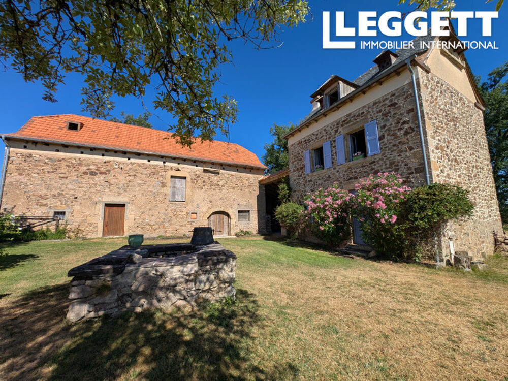 Charmante ferme rénovée: maison 1-2 chambres, grange, hangar, beau terrain plat avec puits, sans voisin proche