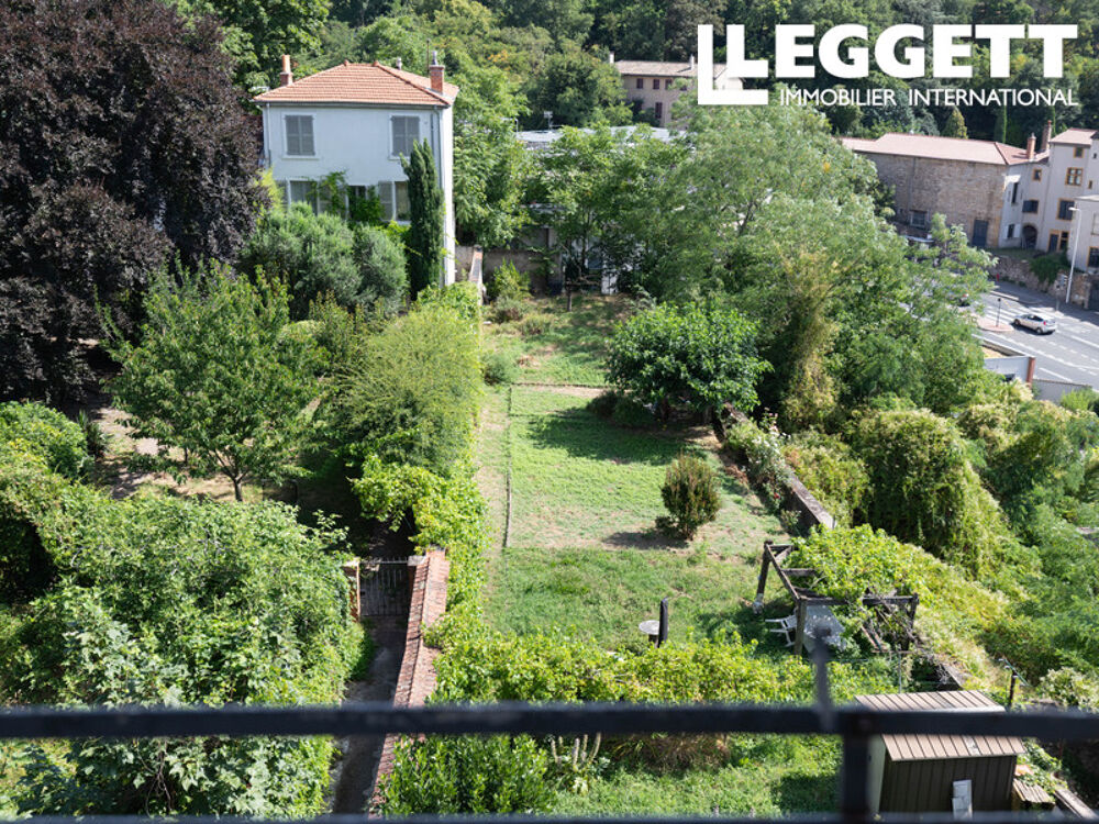 L'exception à Lyon St Just : vue imprenable sur ville et Alpes, jardin privatif 150 m² plus cave à vin voûtée