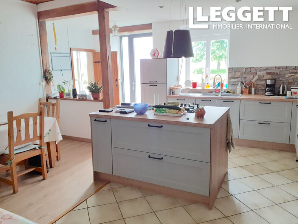 Vente Maison Ravissante longère, 3 chambres, cuisine neuve, 2 poêles neufs - DPE C - bâtiments annexes - 5355 m2 de terrain Saint-hilaire-du-harcouËt