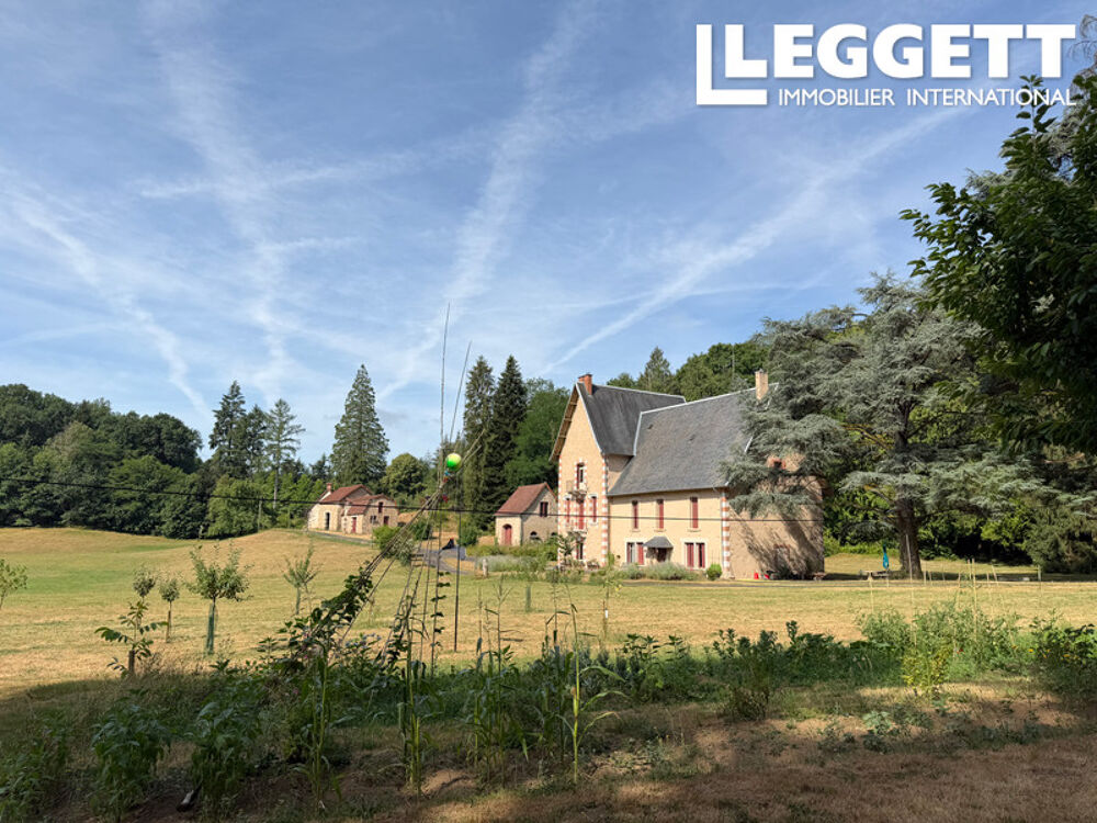 Maison de Maître dans une clairière-12 pièces-dépendances-7,7 ha de prairie+bois, Havre de paix exceptionnel