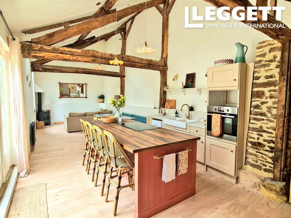 Vente Maison Maison de caractère 5 chambres avec jardin, dépendance et éléments d?origine en bord de village Couesmes-vaucÉ