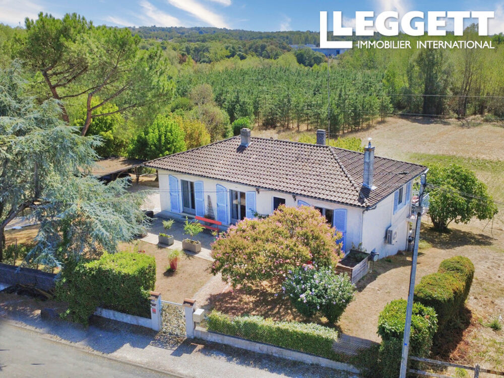 Vente Maison Maison sur sous-sol joliment rénovée de 4 chambres avec grand jardin et petit étang. Proche des commerces. Saint-aigulin