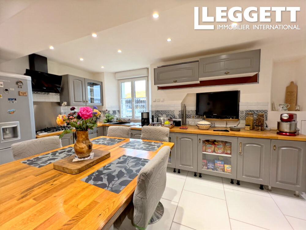 Vente Maison Maison en pierre rénovée avec grange, dépendances et vue campagne Saint-lÉger-de-montbrillais