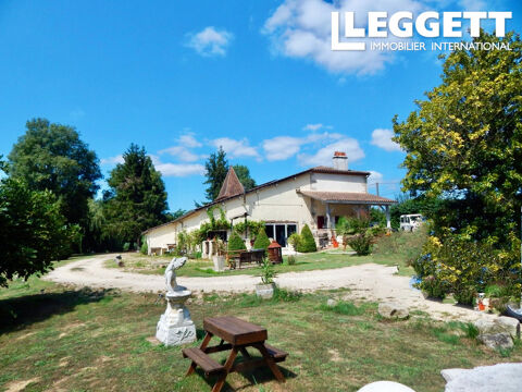 Belle opportunit&eacute; d'acqu&eacute;rir un commerce cl&eacute; en main de 4 chambres d'h&ocirc;tes, 2 g&icirc;tes, camping  et bistro/bar. 485000 47290 Monbahus