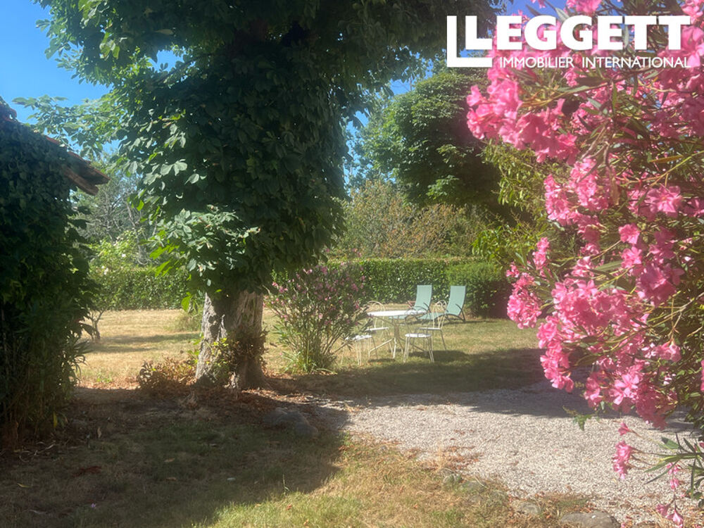 BELLE MAISON DE VILLAGE/RÉNOVÉE/CARACTÈRE/LUMINEUSE/4-5 CHAMBRES/3 SDB/JARDIN SUD/BIEN ENTRETENUE