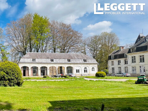   Tr�s belle partie remise de voitures r�nov�e, situ�e dans le parc d'un ch�teau du XIXe si�cle pr�s d'Hesdin. Maison - 8 pi�ce(s) - 132 m�