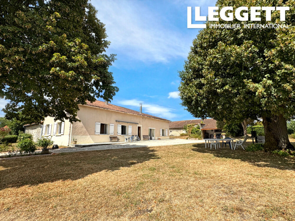 Maison de campagne indépendante avec dépendances, près de Chalais et d'Aubeterre-sur-Dronne