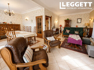  Maison � vendre 8 pi�ces 238 m�
