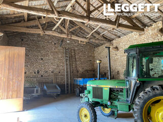  Remise / Grange � vendre 397 m� Fontclaireau