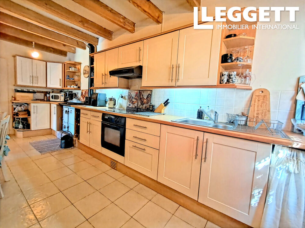 Vente Maison Charmante maison de village avec un grand salon, une cuisine avec coin repas, 3 chambres, 2 salles de bains Bresdon