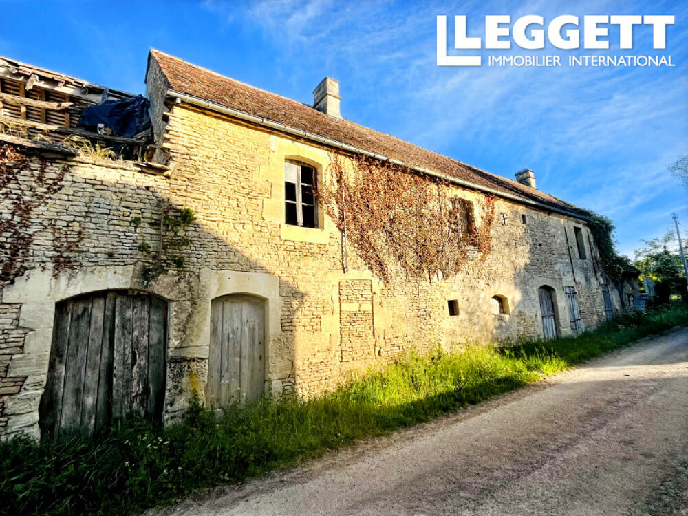 Vente Maison Ancien corps de ferme normand du XVIIIe en pierre et dépendances à rénover sur un terrain de plus de 5 000 m² Chambois
