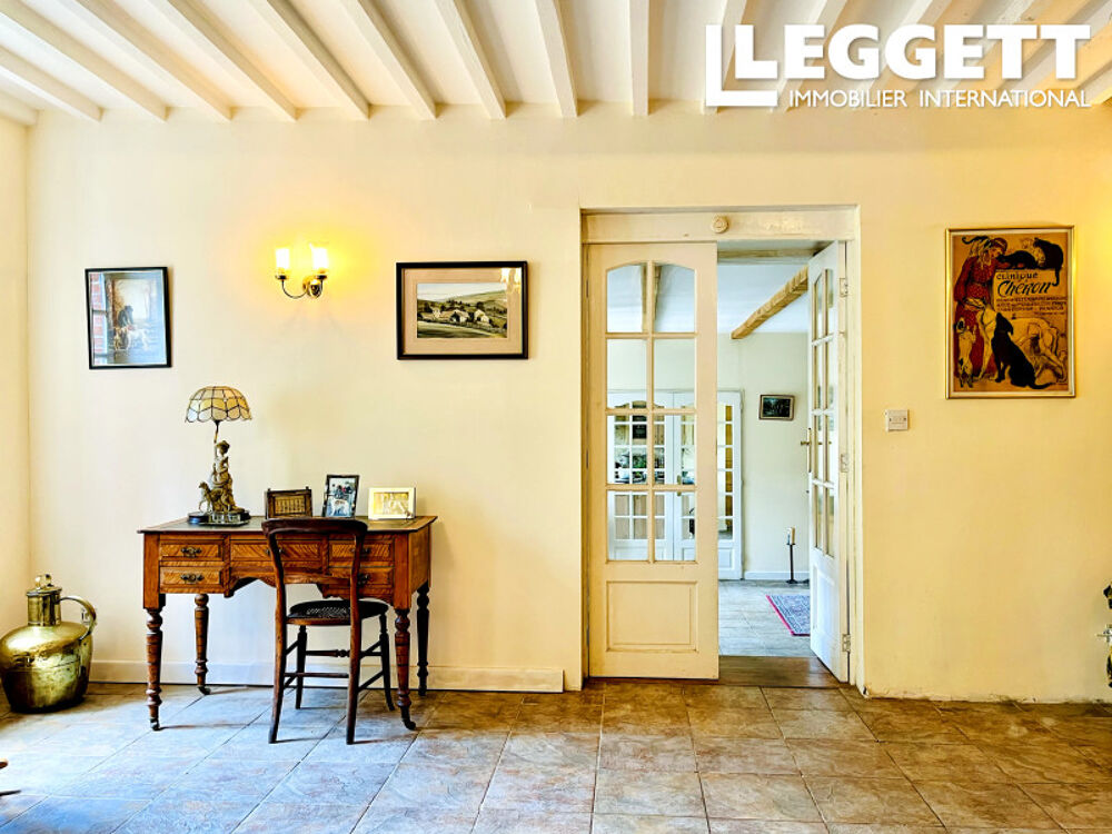 Vente Maison Charmante maison de campagne de 4 chambres située dans 1,5 acres de pâturage au c?ur de la Normandie. Saint-martin-des-landes
